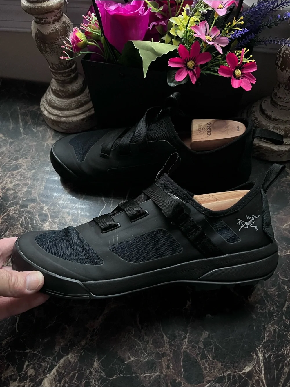 Arc'Teryx Arakys Approach  Athletic/Lifestyle Shoes  Size 10 Men/11.5 Women